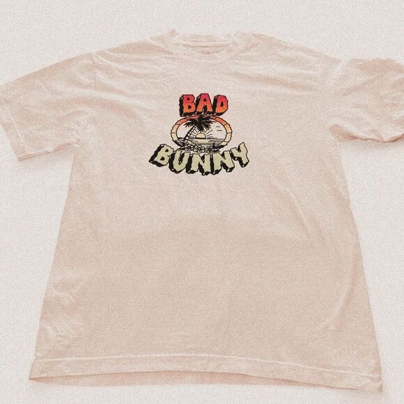 Bad Bunny 2022 un verano sin ti worlds hottest tour tee - white cotton medium - Picture 1 of 6